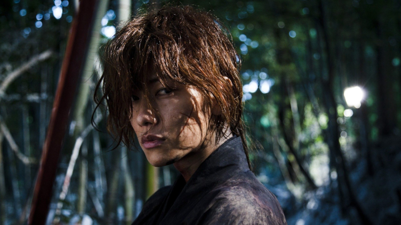 The star of the live-action of Ruroni Kenshin series, a great version to watch while waiting for One Piece