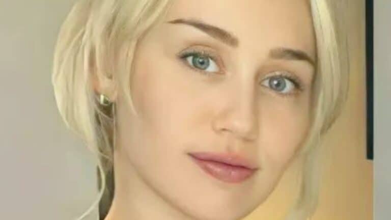 Miley Cyrus close up