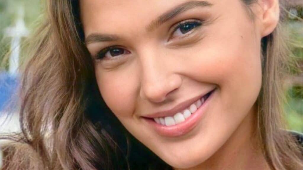 Gal Gadot smiling