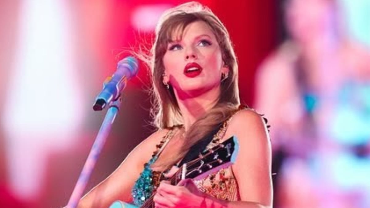 Taylor Swift Celebrates Travis Kelce’s Latest Win With Two Signature Moves: ‘Very New Orleans’