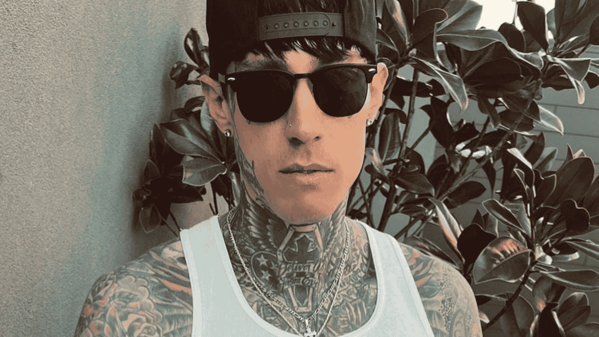 Trace Cyrus Claims Billy Ray Cyrus’ Political Views Didn’t Cause Family Feud: ‘I love Trump’