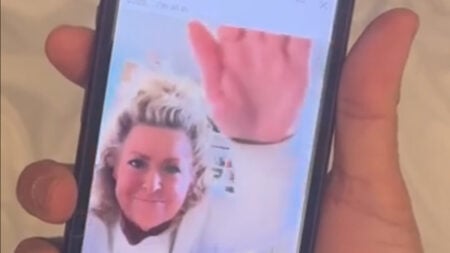 nazi salute causes resignation