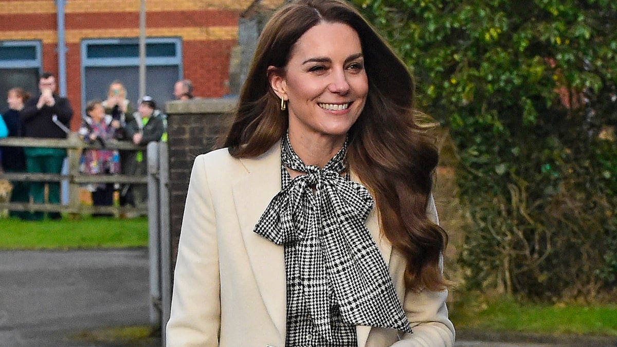Royal Slip-Up! Kate Middleton Leaks Plot to Sabotage Meghan Markle’s Lifestyle Brand on Rare Outing
