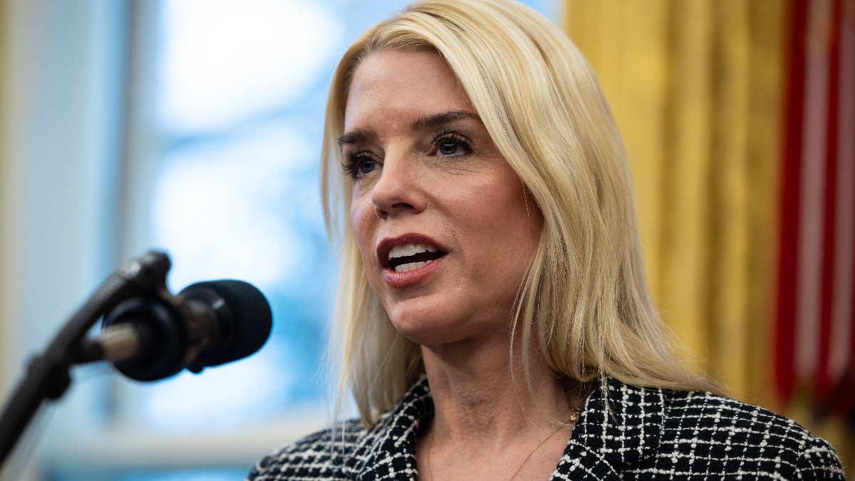 Pam Bondi Vs FBI: Tensions Abound as New Deadline for Epstein Files Release Lapses