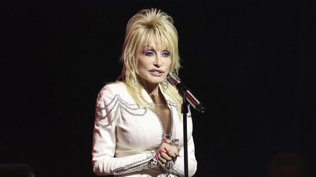 Dolly Parton Kicks Off the 2024 CMA Fest