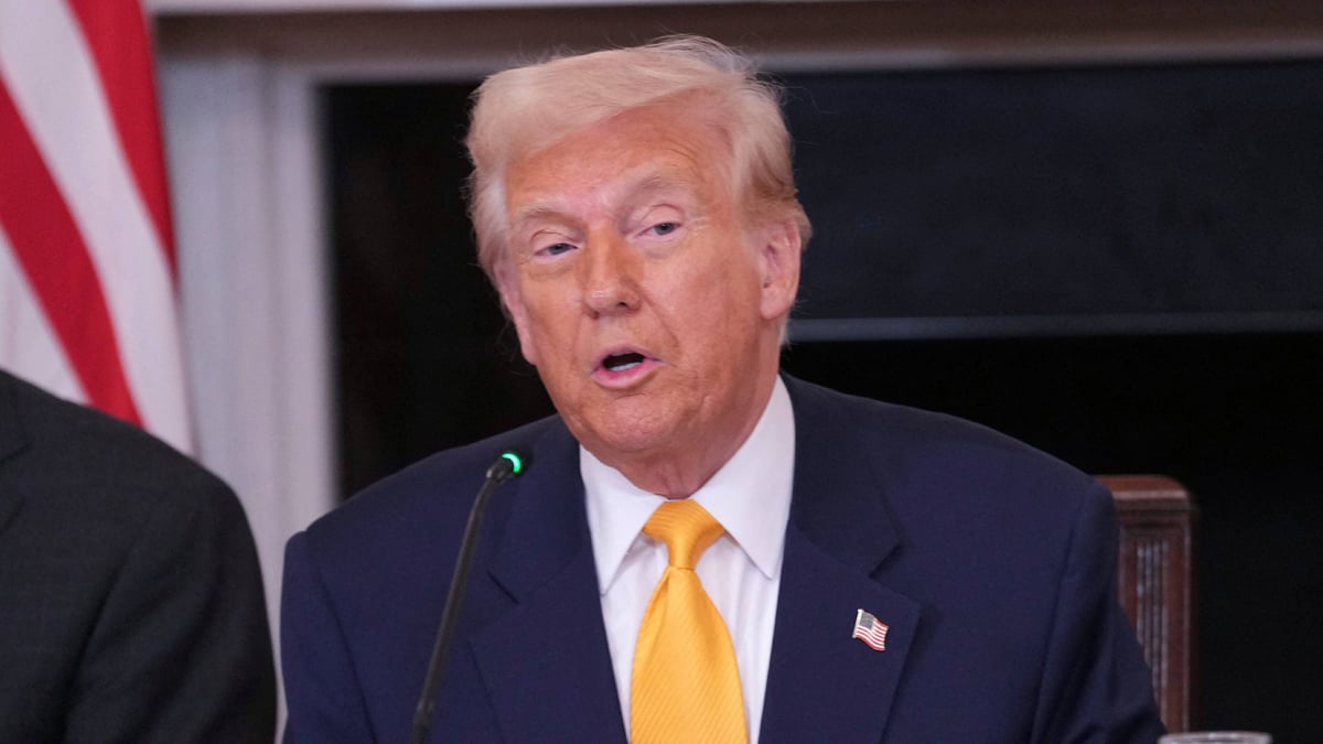 President Donald Trump Slammed for Spotlighting Mask Wearing Reporter in the Oval Office: ‘He Just Can’t Help Himself’