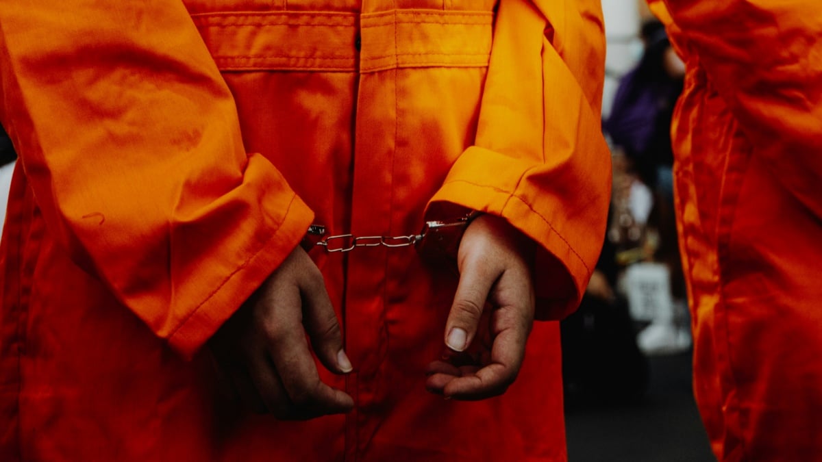 Indiana Inmate Escapes By Simply Walking Off During Work Release As Police Caution Community: ‘Lock Your Doors’