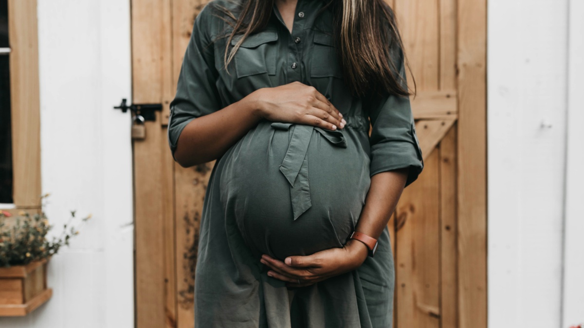 Michigan Mom Feels ‘Plotted Against’ By Co-Worker Who Stole Her Job During Maternity Leave: ‘She Was Basically Ambushed’