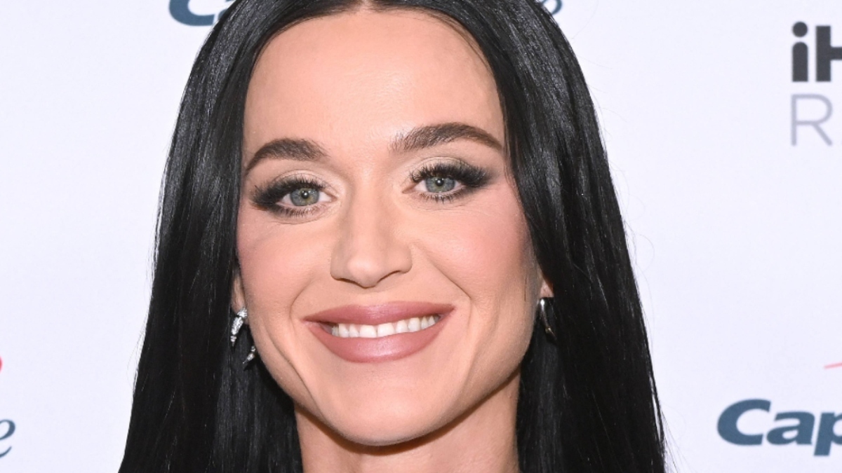 Katy Perry ‘Awkward’ With Ex Orlando Bloom In Yacht Photos Amid ‘Skinny’ Weight Worries