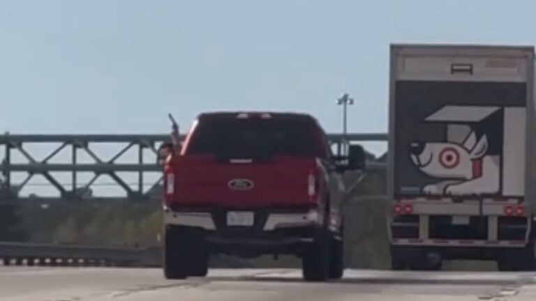 Jacksonville driver Samuel O’Neal Gardner waves revolver while driving