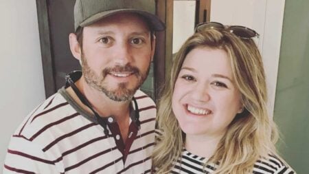 Kelly Clarkson and Brandon Blackstock smiling