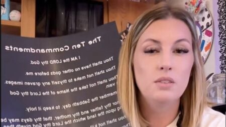 Texas teacher forced to hang ten commandments in classroom