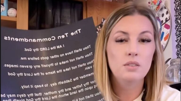Texas teacher forced to hang ten commandments in classroom