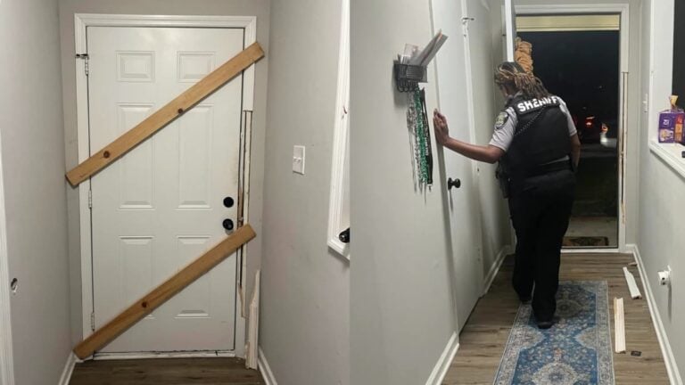 A picture of the Georgia family's door.