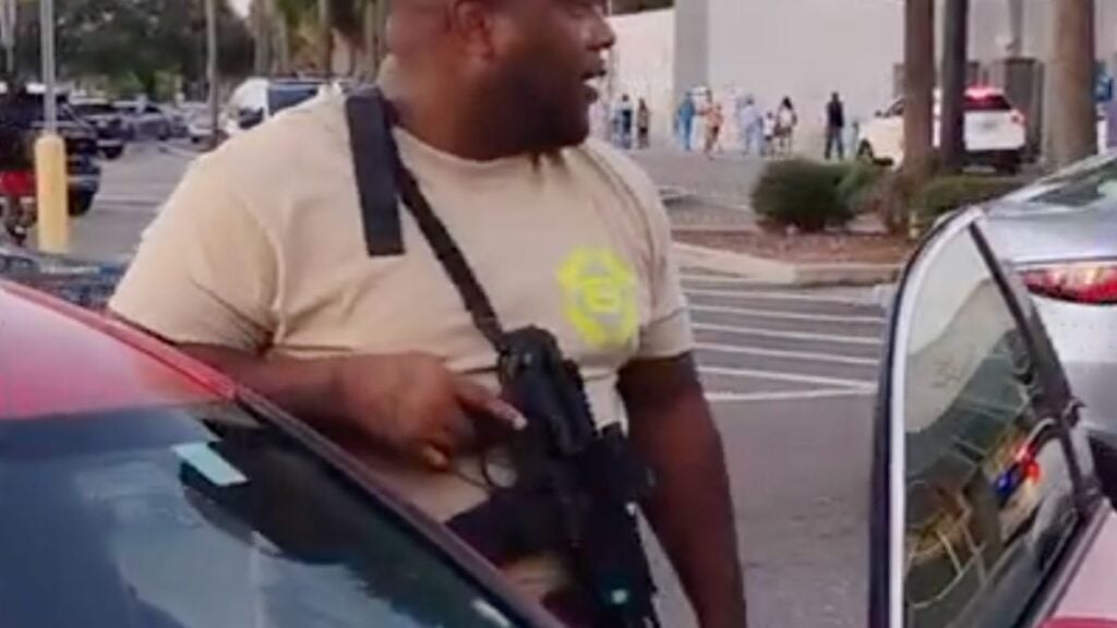 Man carrying gun in Florida