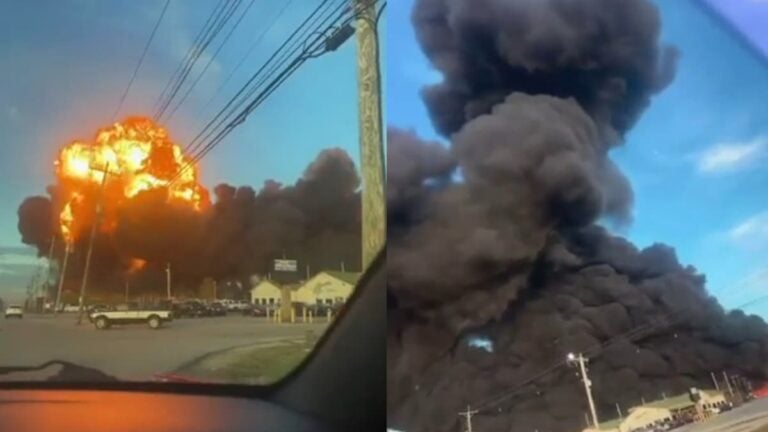 A picture of the Louisville crash.